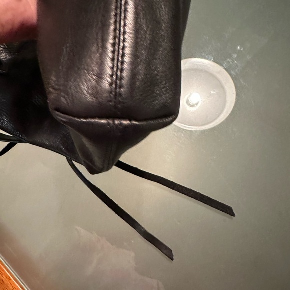 Sale 🔥Like NEW!! BOTKIER Bucket Leather Hobo Bag - Picture 7 of 15